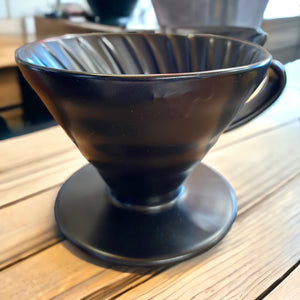 Open image in slideshow, Hario V60 Dripper Ceramic 02
